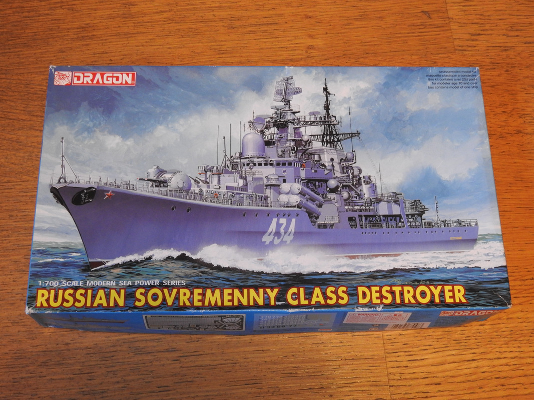 Russian Sovremenny Class Destroyer, 1/700 Dragon DSCN2991
