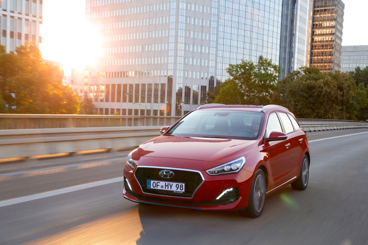 2019 Hyundai i30 range (20)
