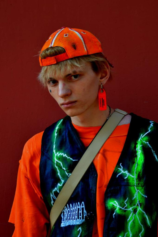 BF19B349-7AD1-4065-A5BC-5F5537D1E661