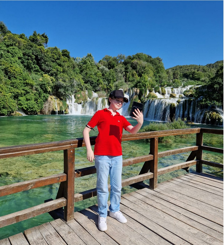 ‘The smartest kid in the world’ (13) arrives in Croatia Screenshot-10548