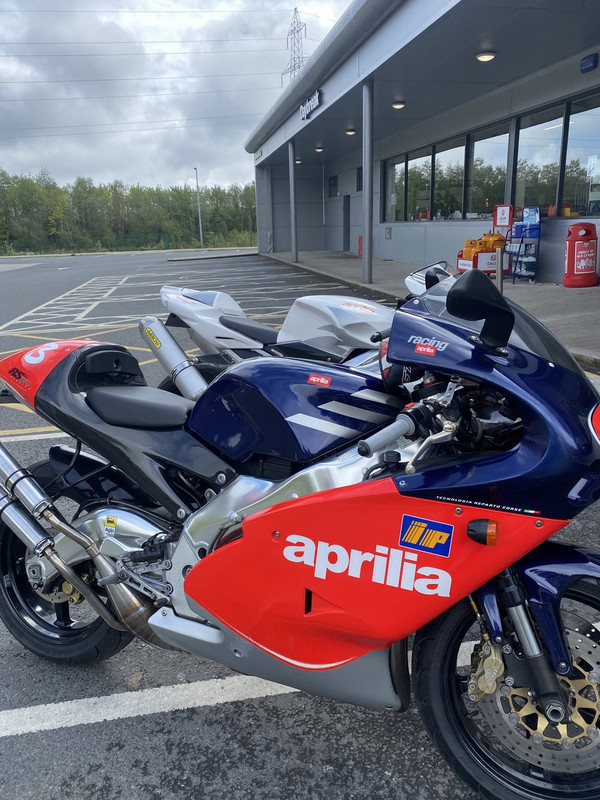 21F49567-3F29-4292-AE47-4D914A3616AA