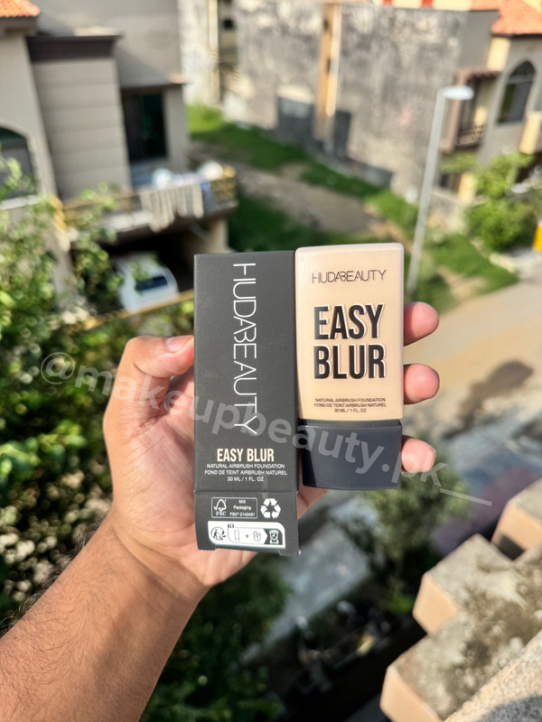 Huda Beauty Easy Blur Airbrush Foundation – 30 ML