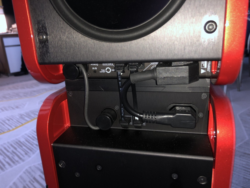 A95236B3-11CF-4C9B-8642-486CDDC56F52