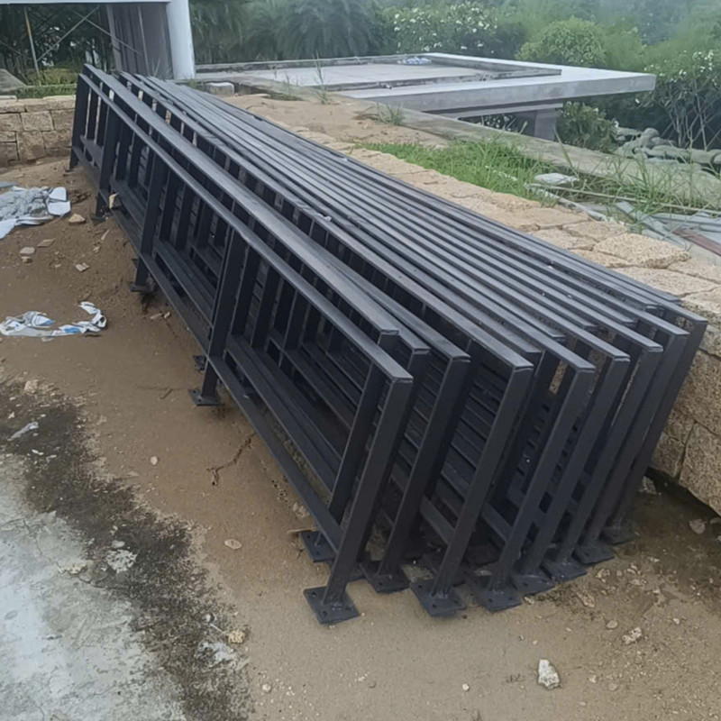 Gia công chân trụ lan can sắt hộp