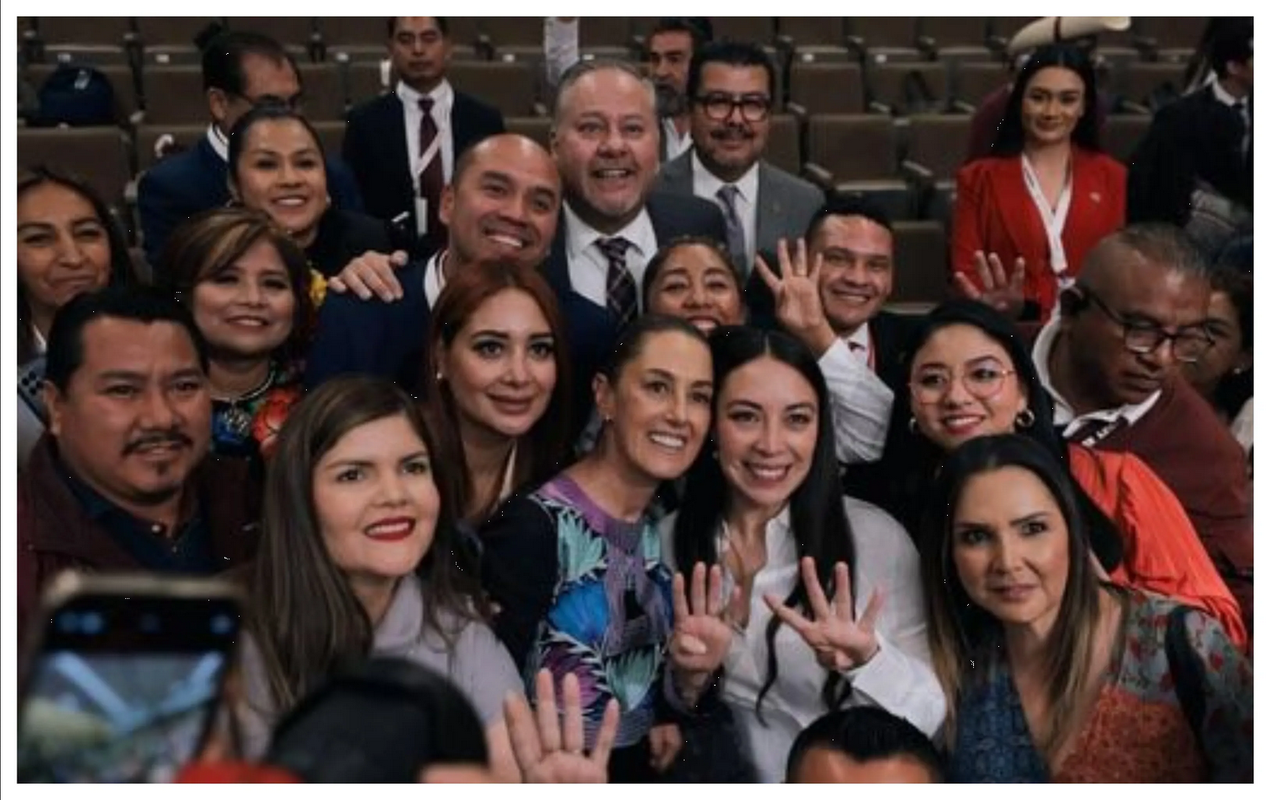 Sheinbaum llama a diputados de Morena a aprobar el Plan C de AMLO