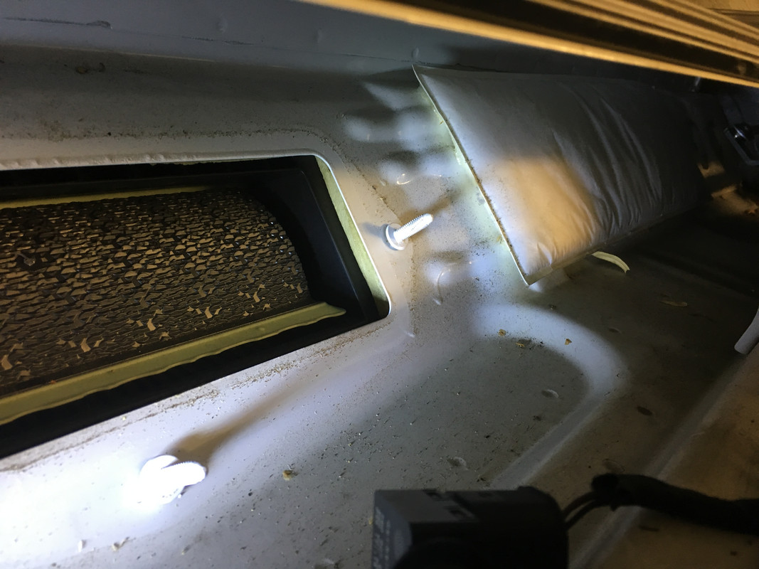 06E635BF-F2E1-4043-94D2-987390BE8352