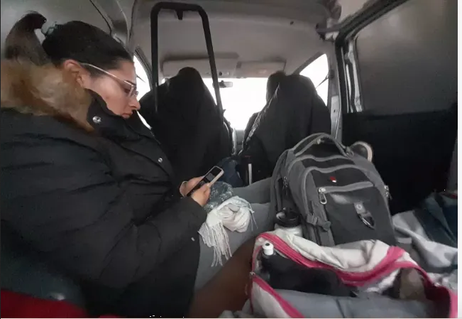 Maestra rural viaja 200 kilómetros diarios para dar clases a 2 menores