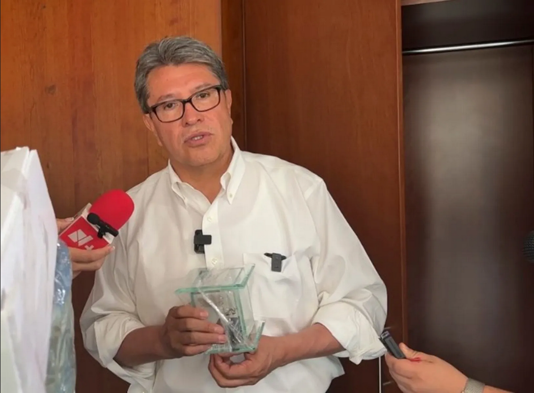 Monreal renuncia el viernes; se registrará como precandidato el mismo día