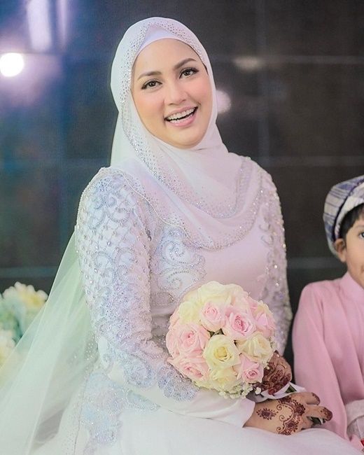 gambar nikah fasha sandha