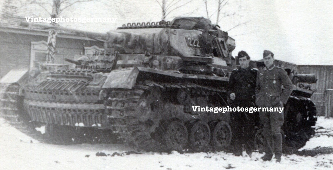 K9619 Foto Russland deutscher Panzer 3 Turmnummer 222 Panzer- Regiment 33 Camo (1)