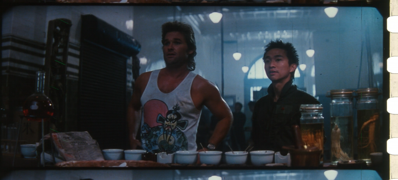 35mm Big Trouble R4.mkv_snapshot_[00_13_37.375]