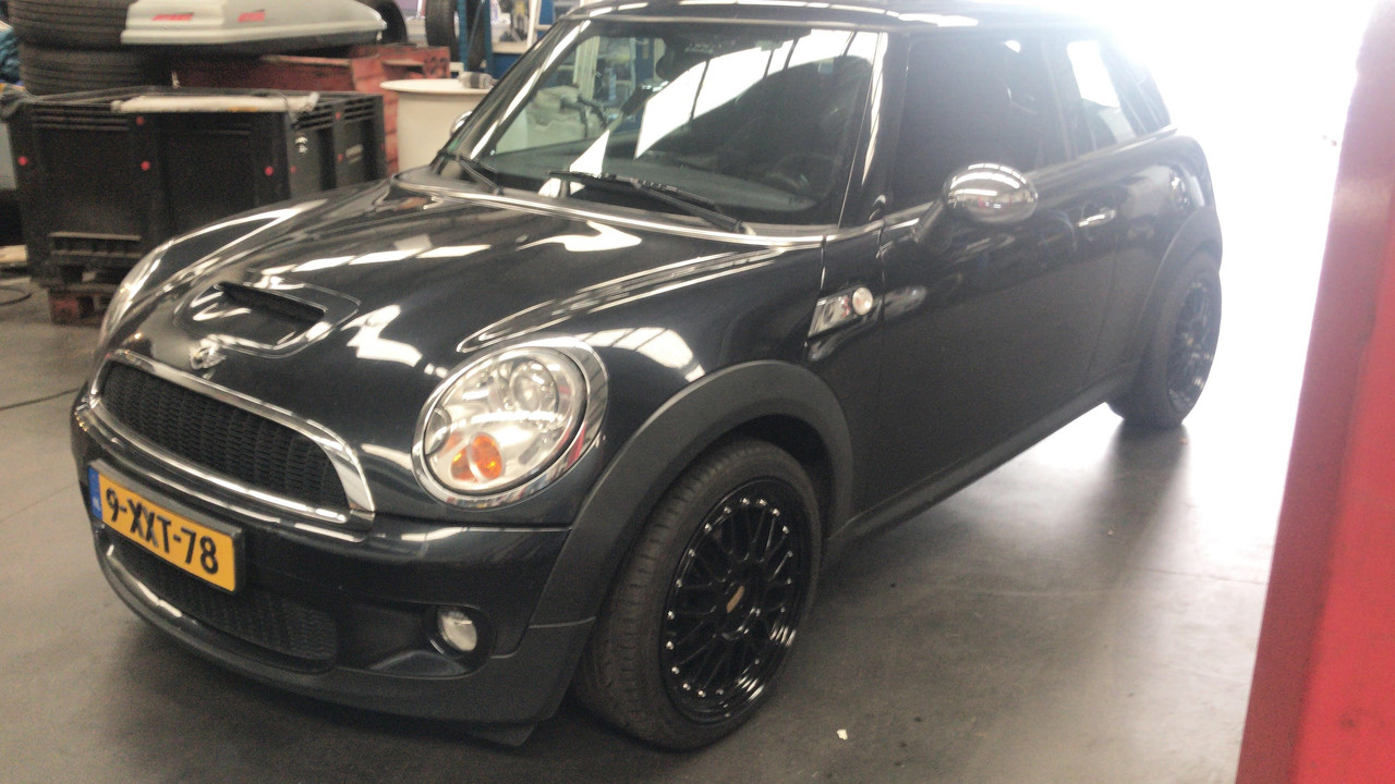 64BE6514-3E89-4E0C-9EA8-1BC1AAE2B290