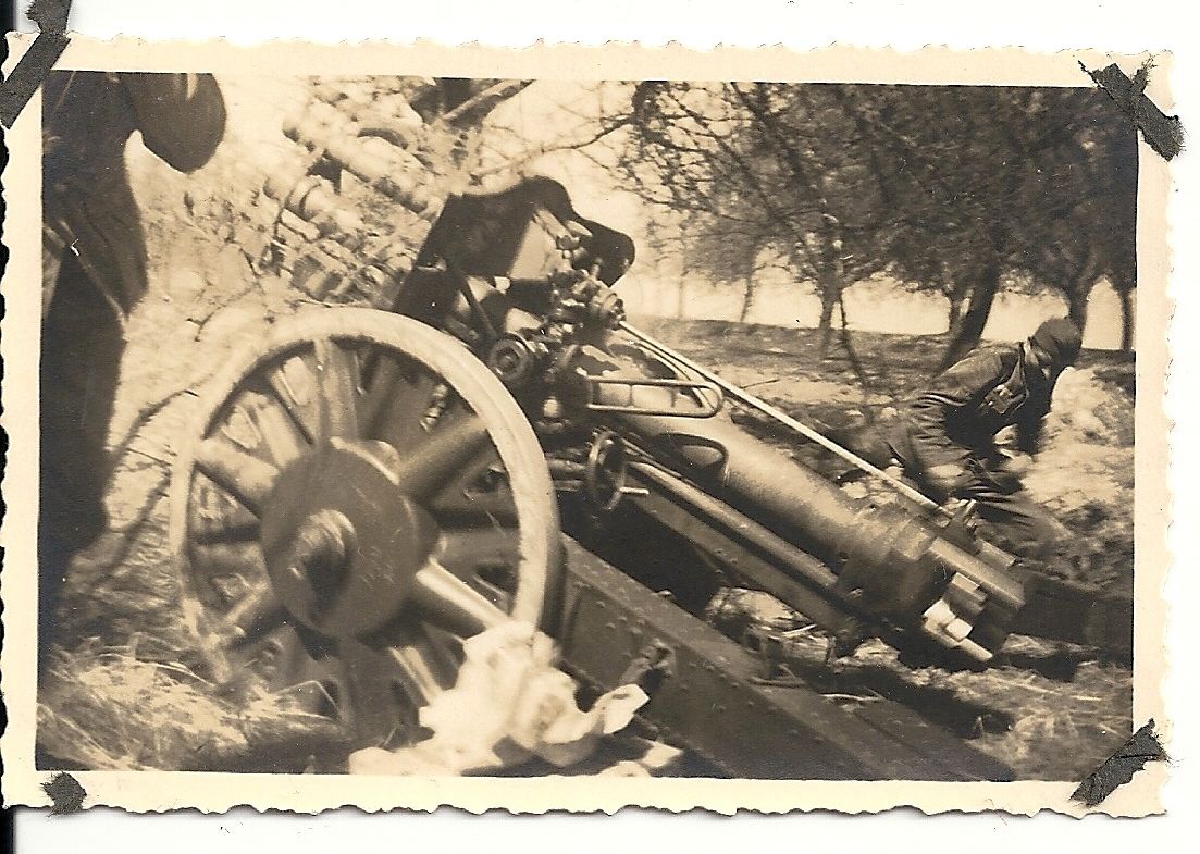 Orig.Foto Artillerie Feldgeschütz Wehrmacht Feuert WW2