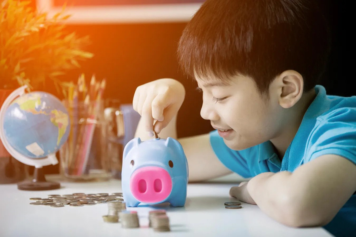 The Importance of Saving Money For Kids