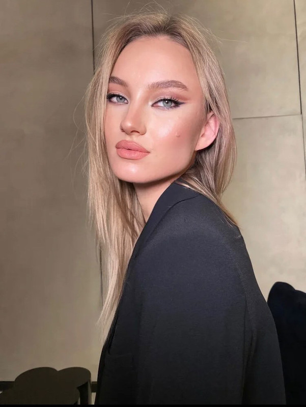 487AE7BA-656D-4226-8C9B-44D1B5DE8B03