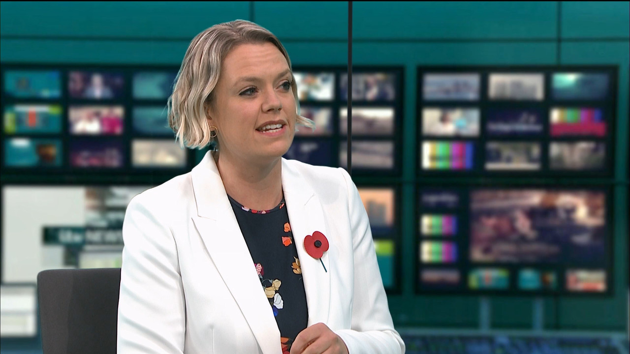 ITV Evening News_20201024_18451855.ts_snapshot_04.38.668