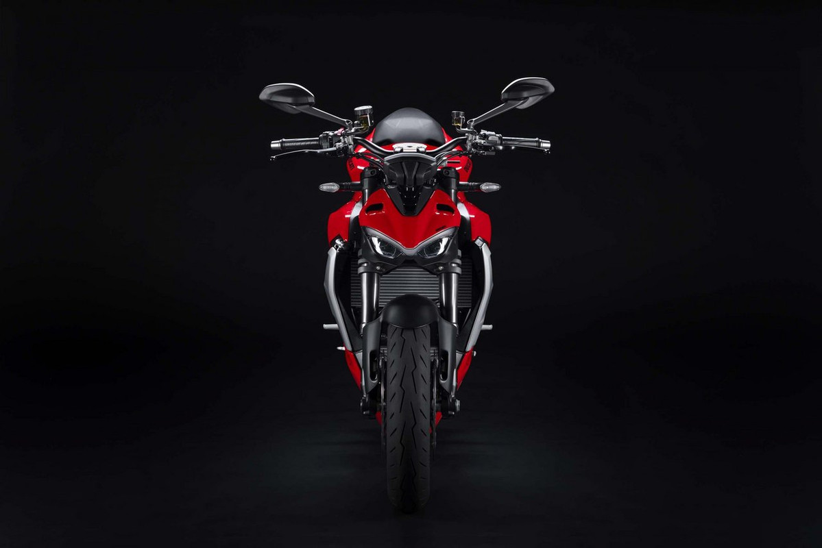 Новый мотоцикл Ducati Streetfighter V2 2022