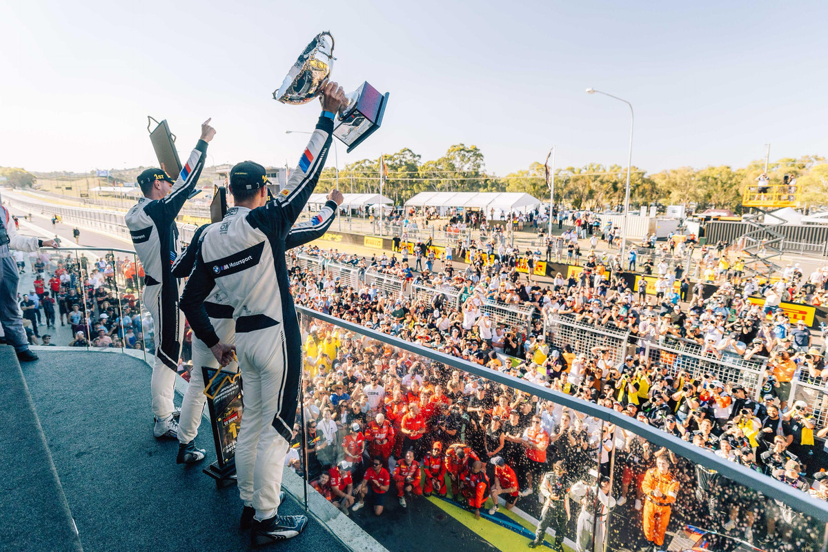 P90586298_highRes_bathurst-aus-30th-ja