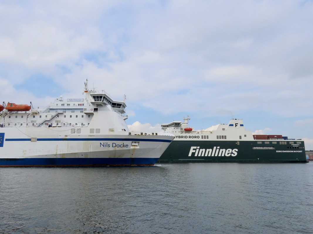 68A6376C-4655-4BEB-8670-549D8107B983