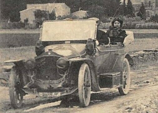 DionBouto1913avecJeanneBourdiol