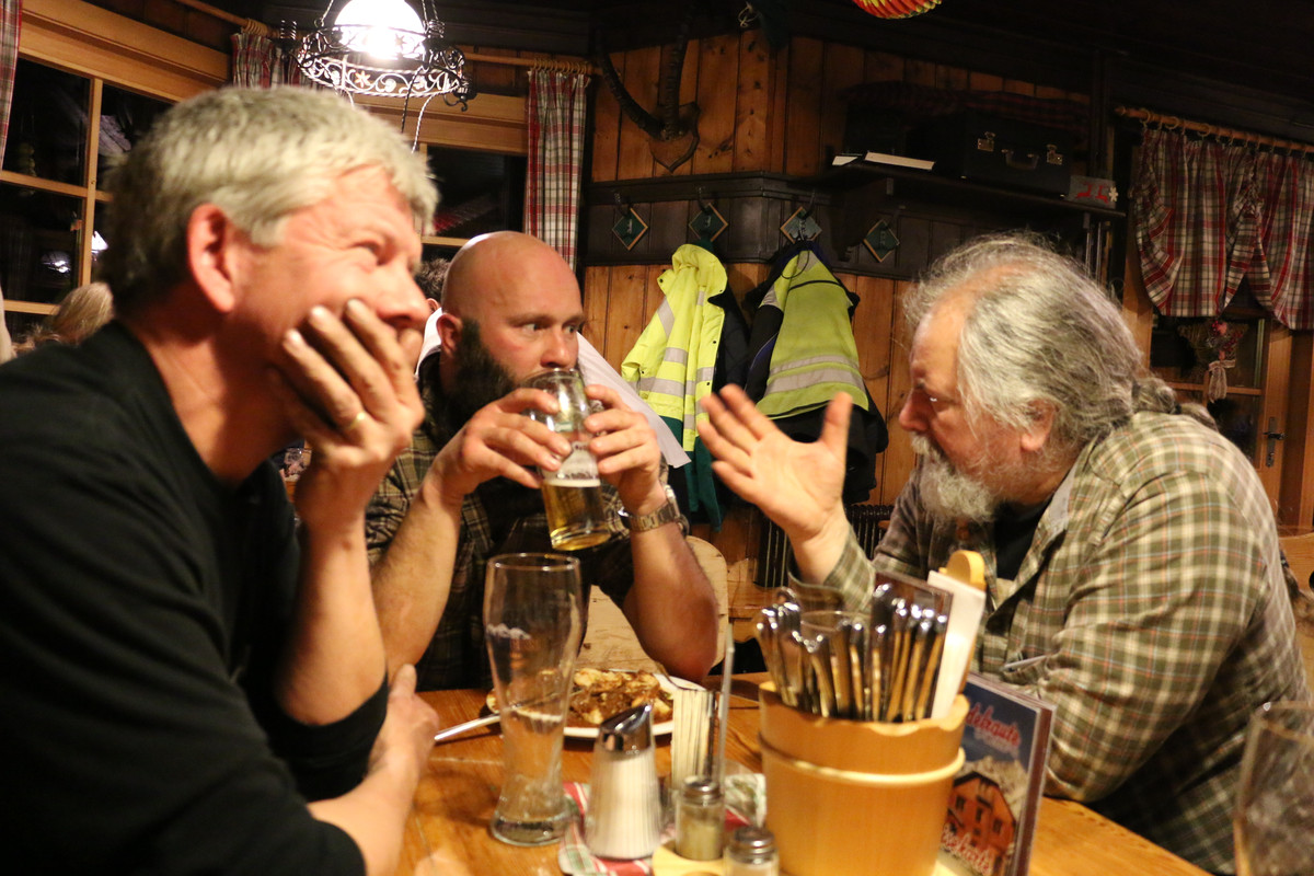 F1478444-00DF-4BF7-B796-5A0B92115874