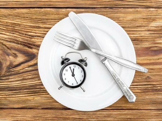 Ogni mese una pausa di 4 giorni. Così il digiuno ci allungherà la vita dans Articoli di Giornali e News Ogni-mese-una-pausa-di-4-giorni