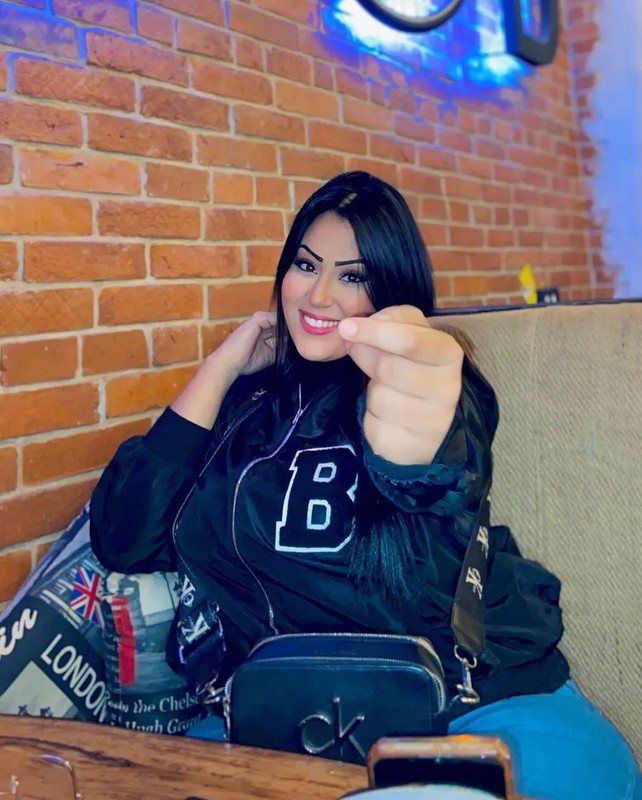 منال الحنبلي تلفت الأنظار بجمالها المغربي  Manalelhanbliofficial1-1719269571815