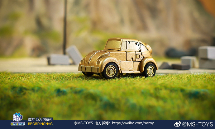 Magic-Square-MS-B21G-Golden-Intelligence-Officer-07