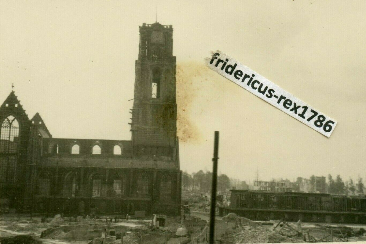 Foto WH zerstörtes Rotterdam Kirche Kathedrale Niederlande Holland 1940,.