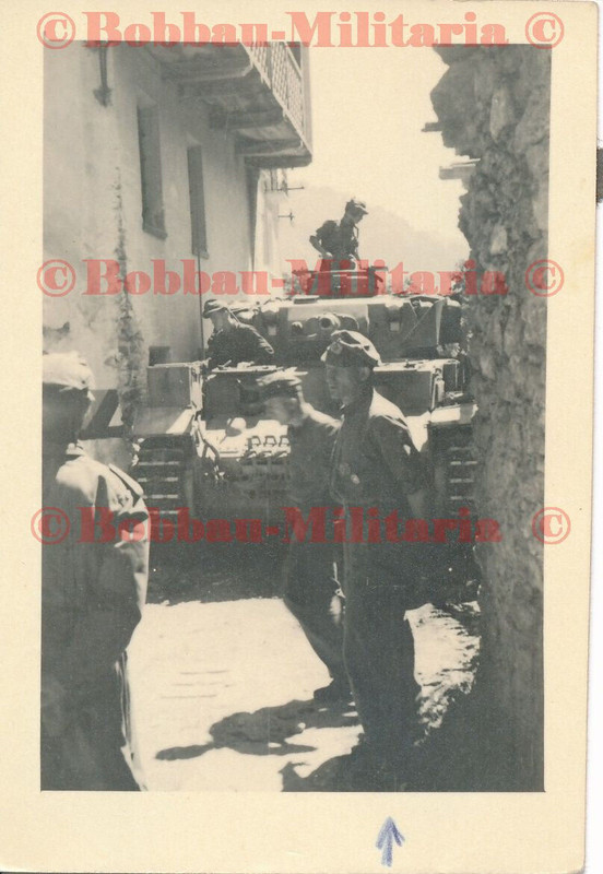 V9069 Italien 1944 Lanzotal Panzerkampfwagen Panzer Turmschürze Kompaniechef TOP