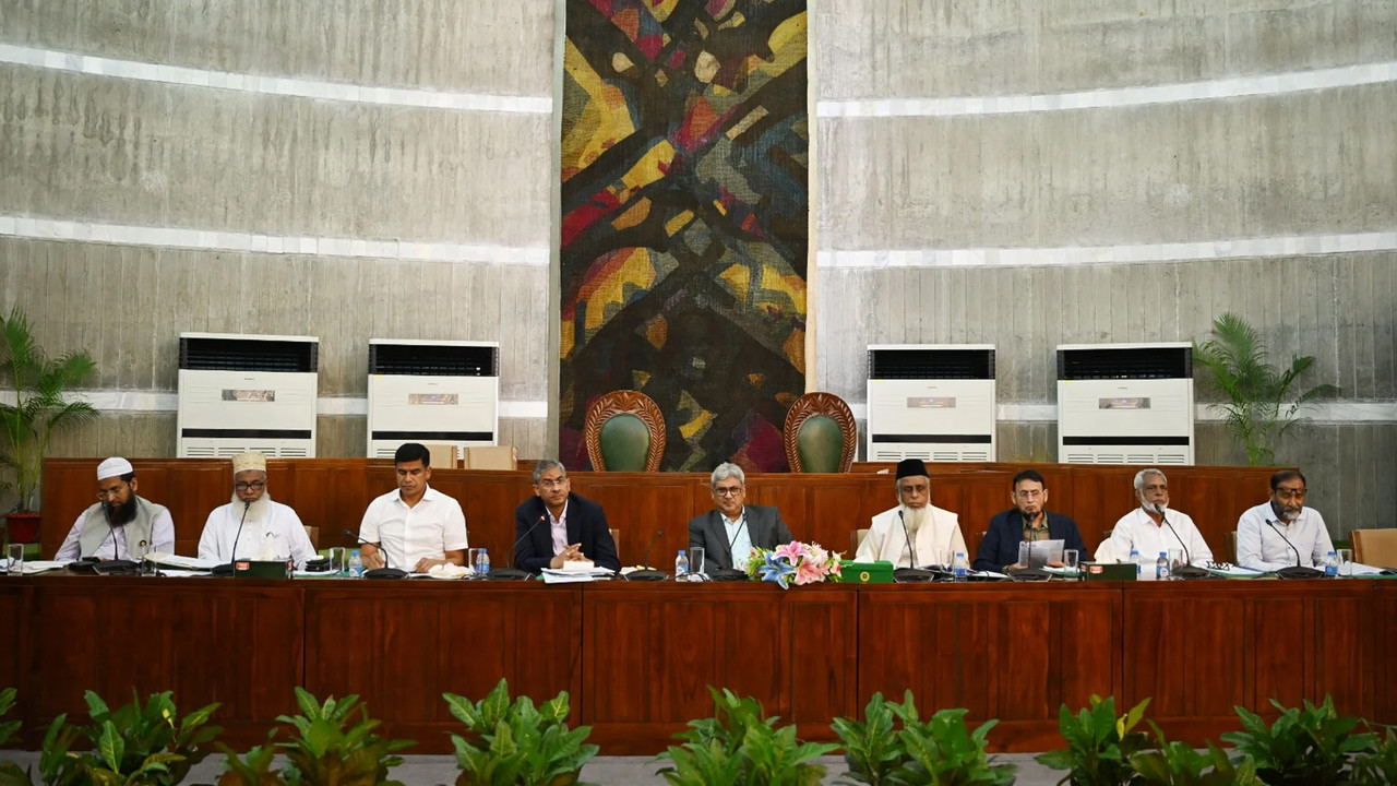 ফেব্রুয়ারিতে পদ্মা ব্যারাজ প্রকল্প উদ্বোধনের আশা সংসদীয় কমিটির