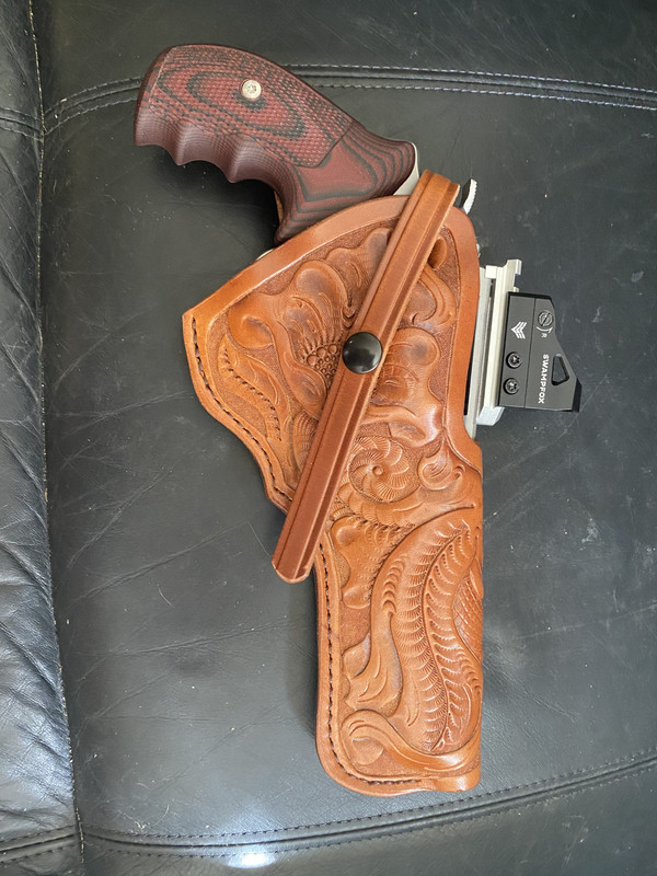 D4D1D2A4-CEB1-45AA-B566-A7320F04B493