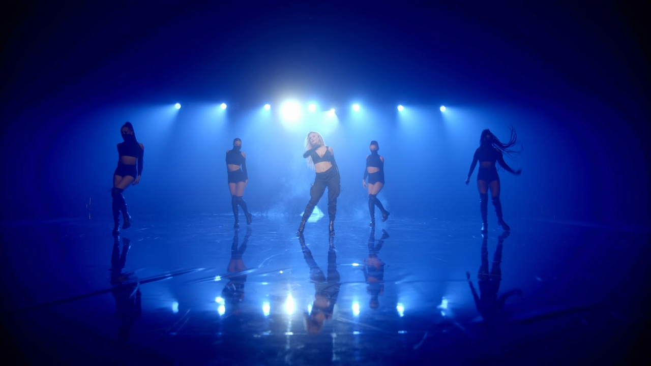 Zara Larsson Wow.ts_20201109_070418.788