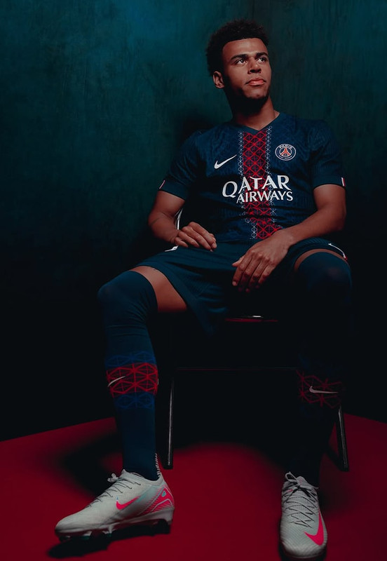 PSG 25/26 Home Kit