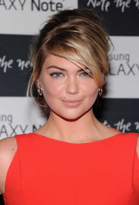 kate-upton-samsung-galaxy-note-101-launch-event-in-new-york-0815