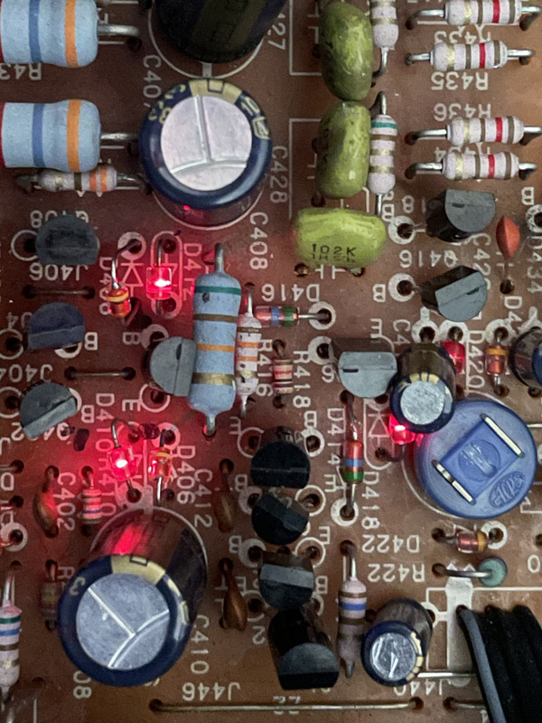 [Bild: LED1-2.jpg]