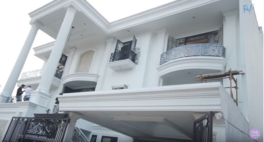 Rumah Prilly Latuconsina