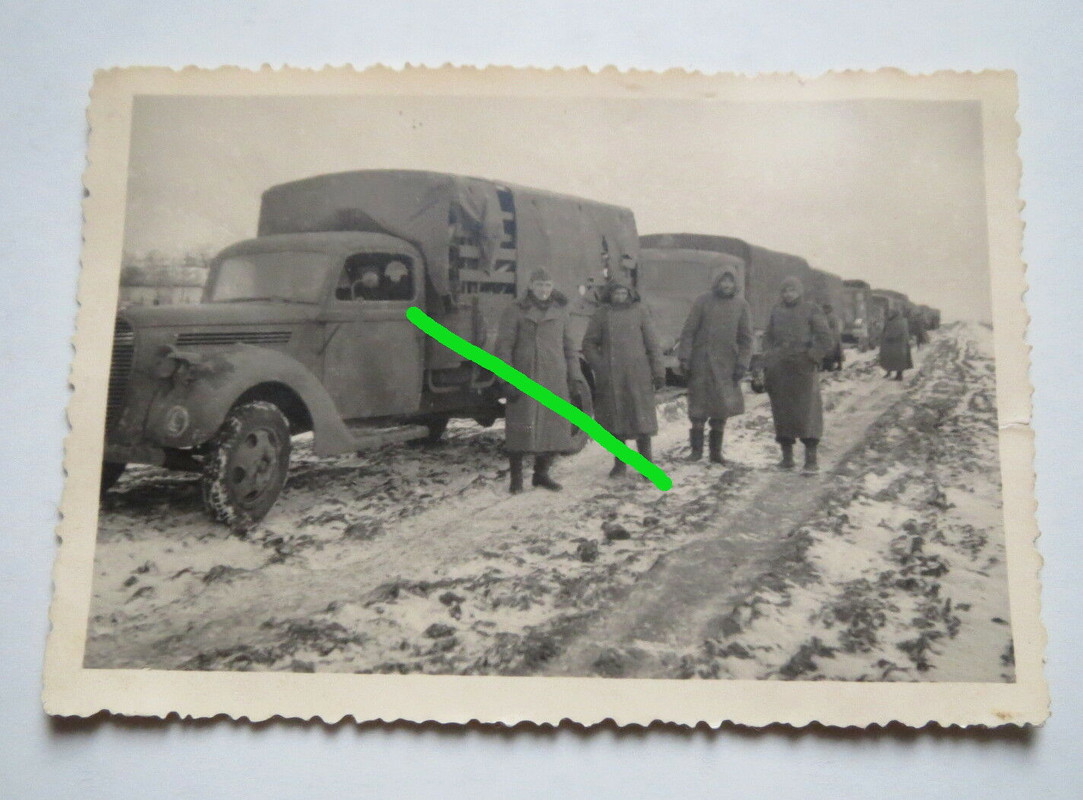 Org Foto Kriegs-Marine LKW Rückmarsch Ukraine Winter Opel Truppe