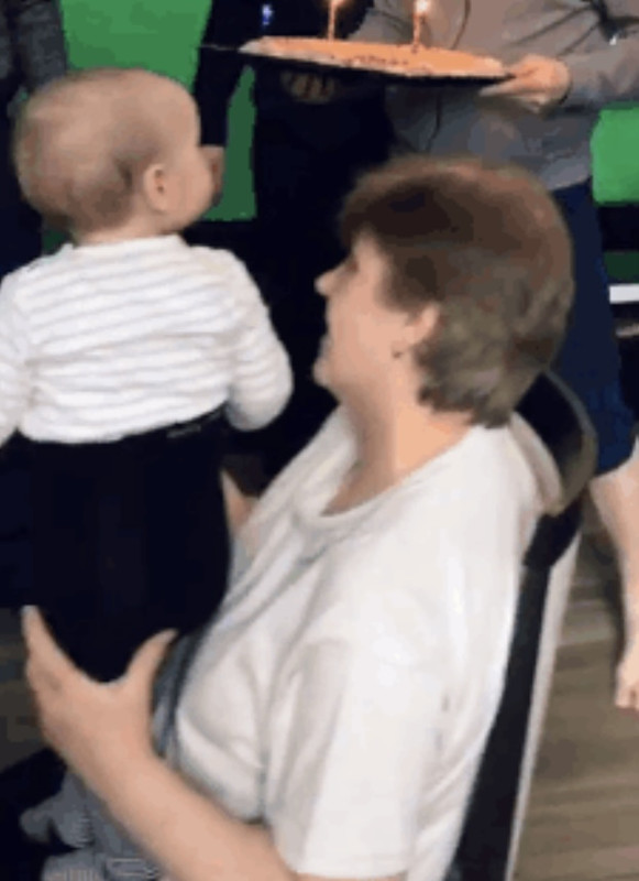 9808FC53-1498-4CD6-952C-4C9FF2328730