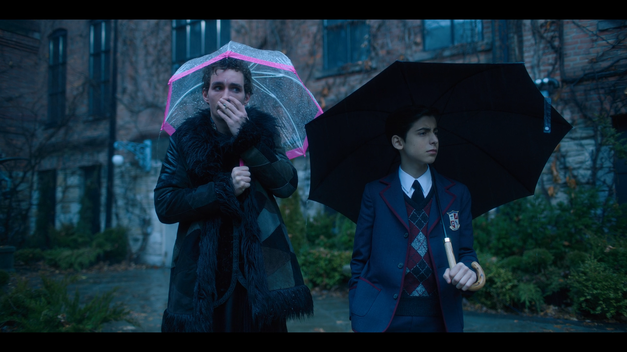 The.Umbrella.Academy.1x01.Ci.vediamo.solo.a.matrimoni.e.funerali