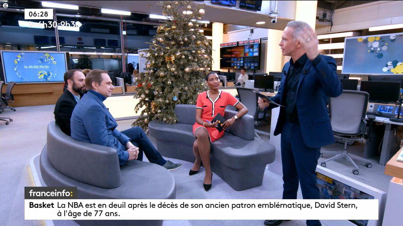 02 January - 05.29.00 - Le 6h30 9h30. Entre JT, chroniques, invi