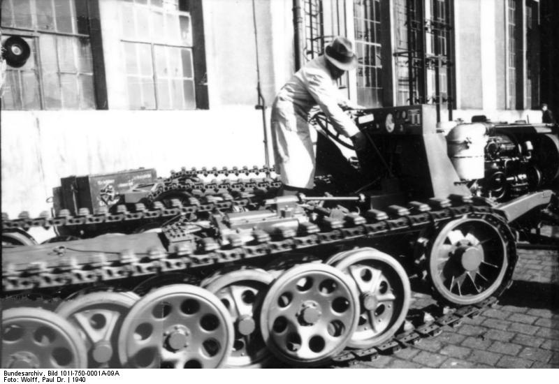 Bundesarchiv_Bild_101I-750-0001A-09A_Bau_von_Zug