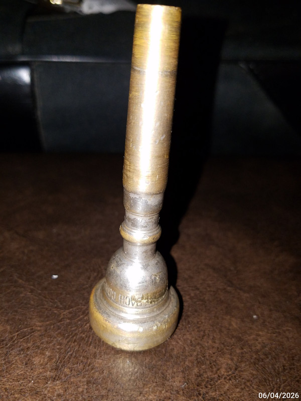 ITEM 5 Bach New York trumpet 7C (3)