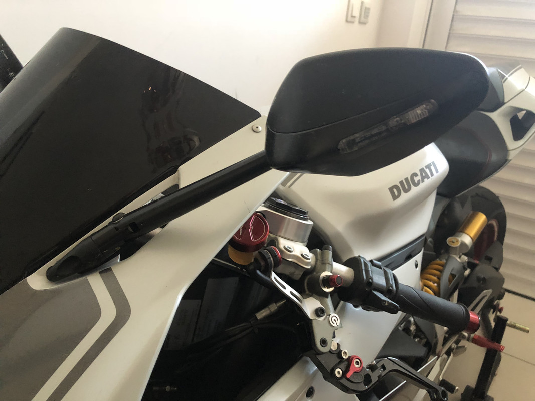 0B139A95-BE3D-4570-AAF5-849A35F4B4FF