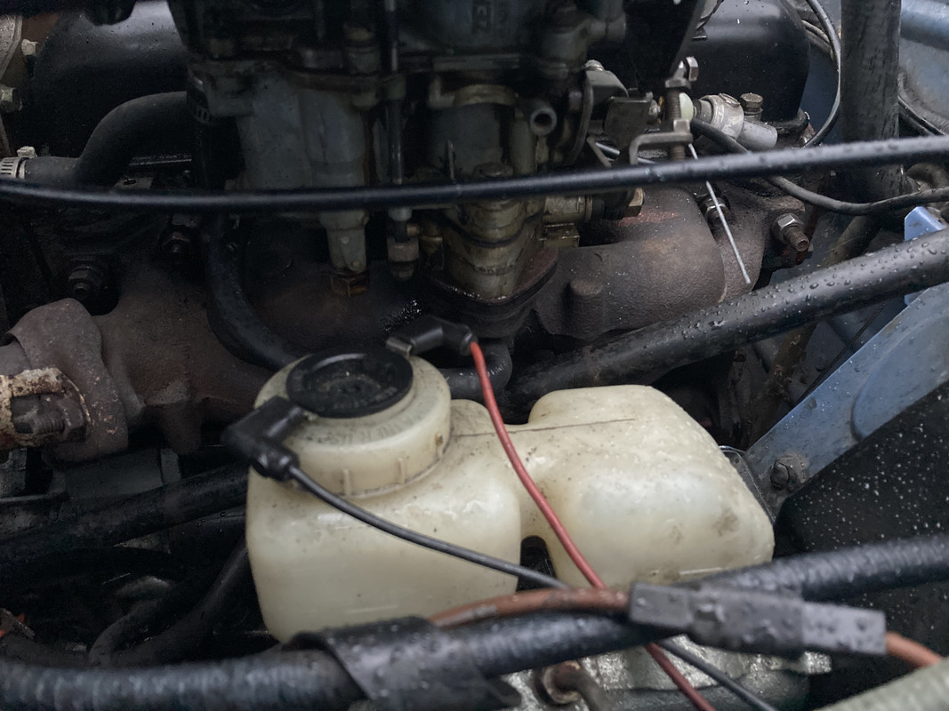 7617E157-7B3B-4F09-AD73-37054BF9B84F