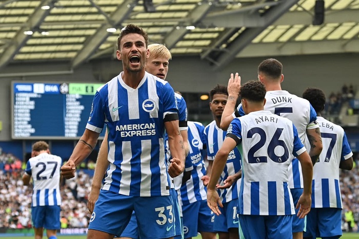 Oxford United vs Brighton & Hove Albion, 01h45 ngày 28/08