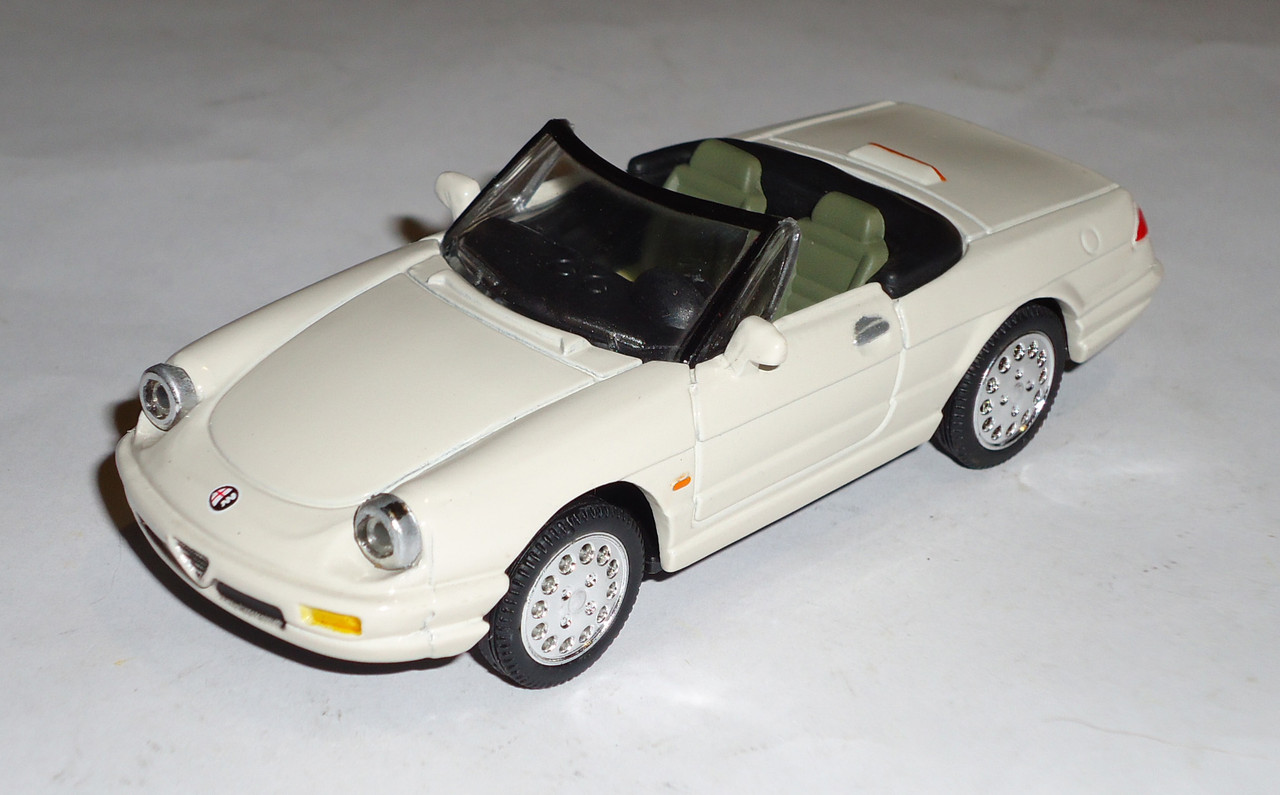 Alfa-Romeo-Spider (1989) 1