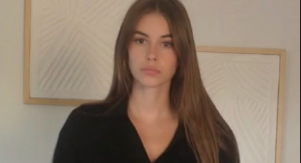 Eva Cudmore Sexy Girl Showing Big Tits