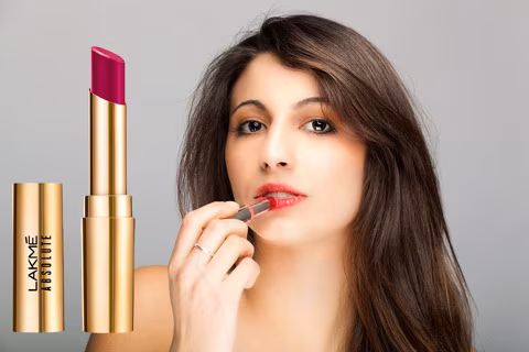 Advantages of Applying Lipstick in the Yunho Shade