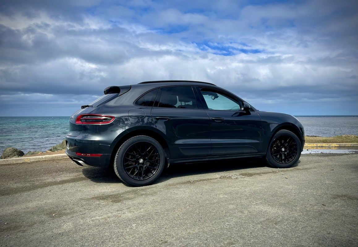 D0F8D77E-36BE-4855-B3D5-BDC2E8E5B9B0